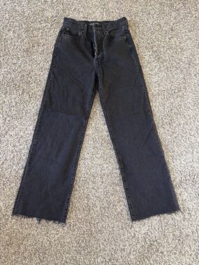 Aritzia Denim forum The Farrah high rise raw hem